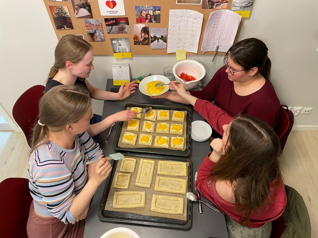 Baking with friends