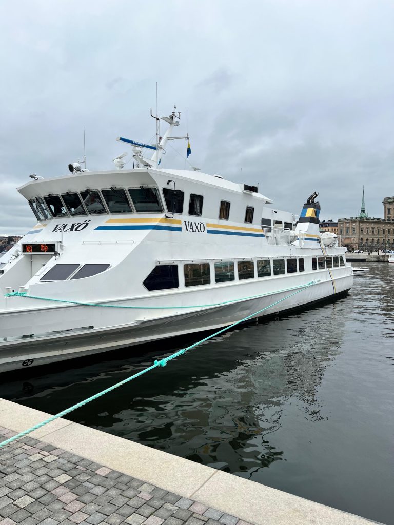 Waxholmsbolaget's Traffic boat on the dock.