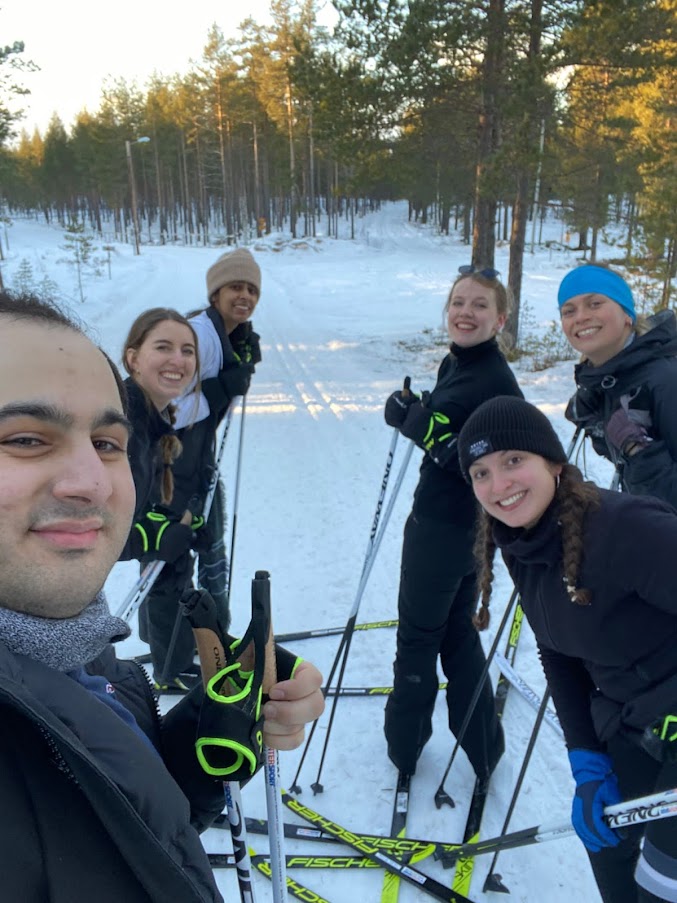 Cross country skiing team. Credits Karim.