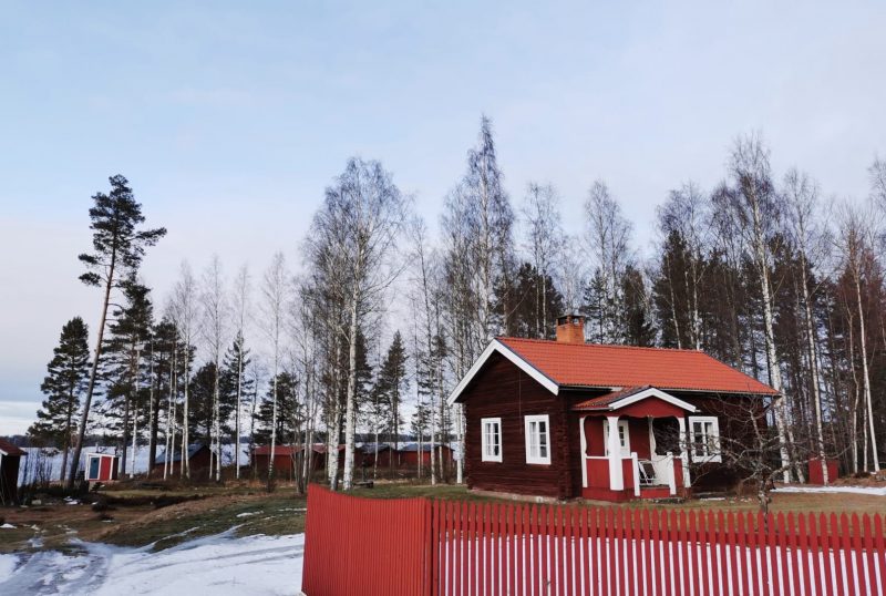 red houses in Dalarna. Credits Alexandra Vaina