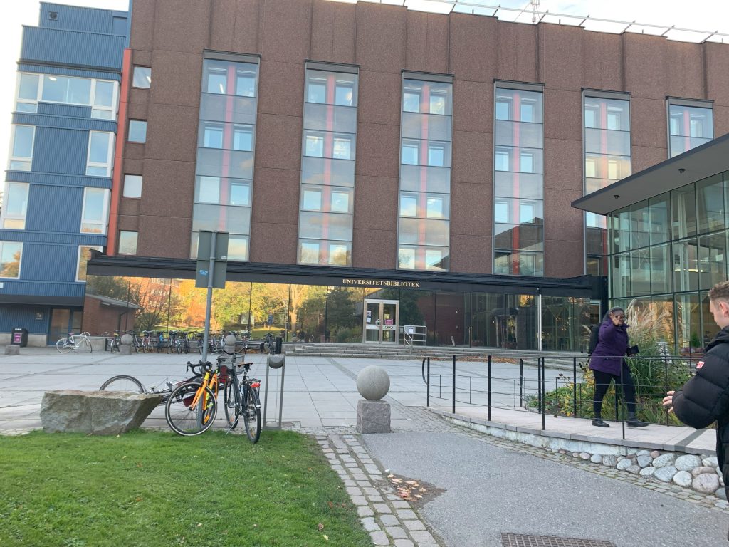 The Karolinska Institutet library building.