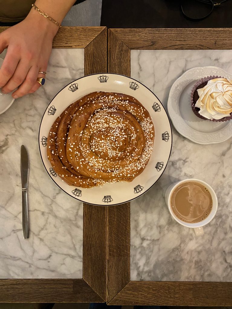 A photo of a big cinnamon bun 