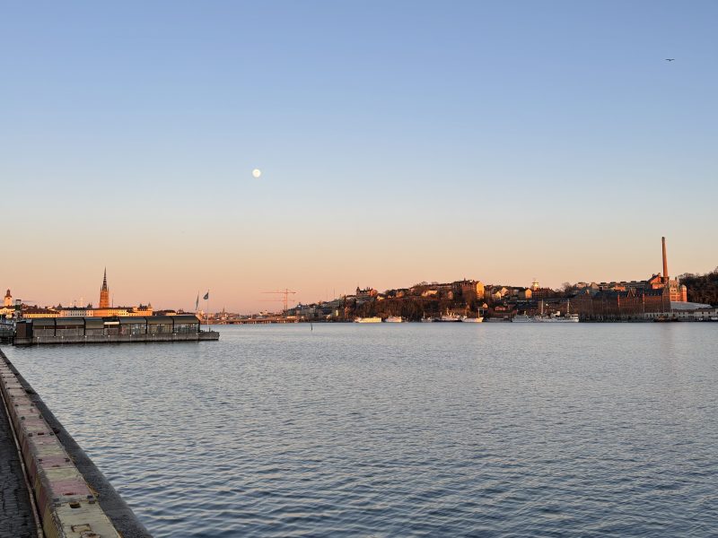 Sunset in Norr Malarstrand. Photo credit: Luis Barcena
