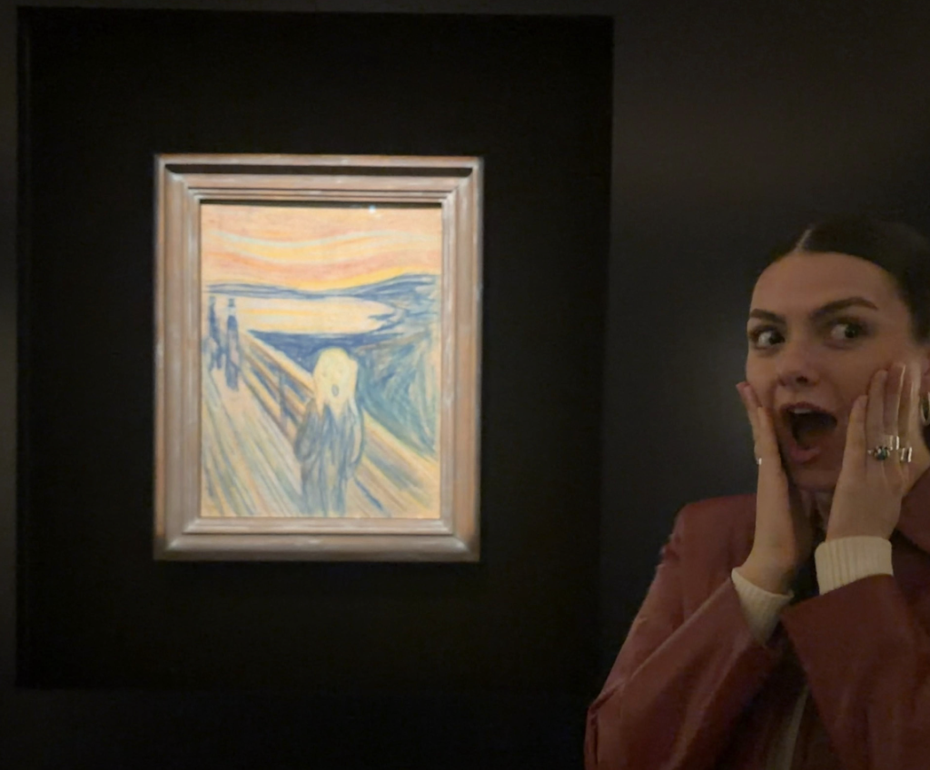 Robin as The Scream. Photo credit: Luis Barcena